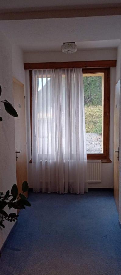 Garni Fluela Susch Hotel Buitenkant foto