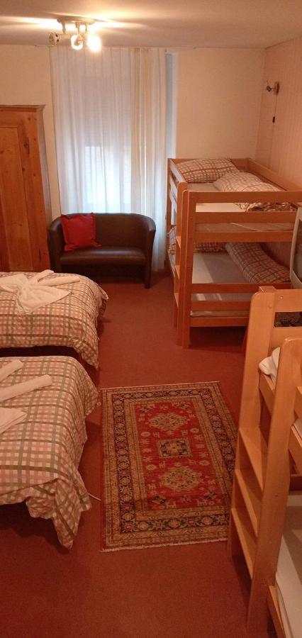 Garni Fluela Susch Hotel Buitenkant foto
