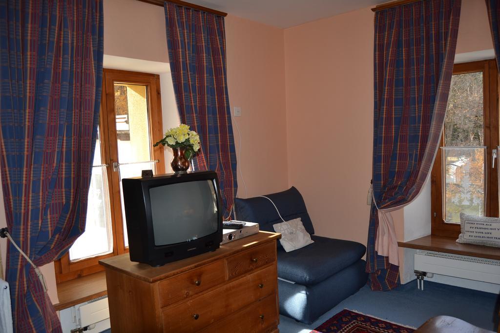Garni Fluela Susch Hotel Buitenkant foto